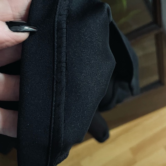 ๐ Semi-Formal Hi-Low Black Dress.
Perfect for Special Events
Size: 8 - Picture 12 of 14